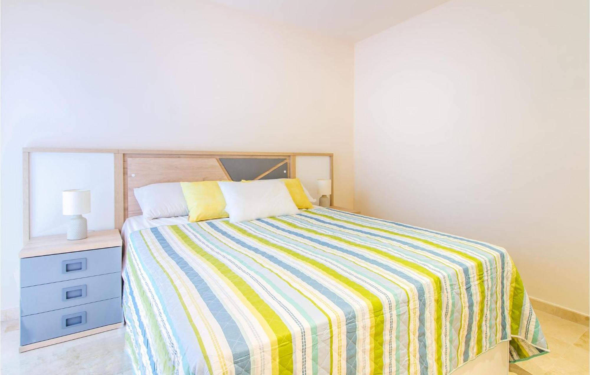 Lovely Apartment In Los Alcazares With Kitchen Luaran gambar