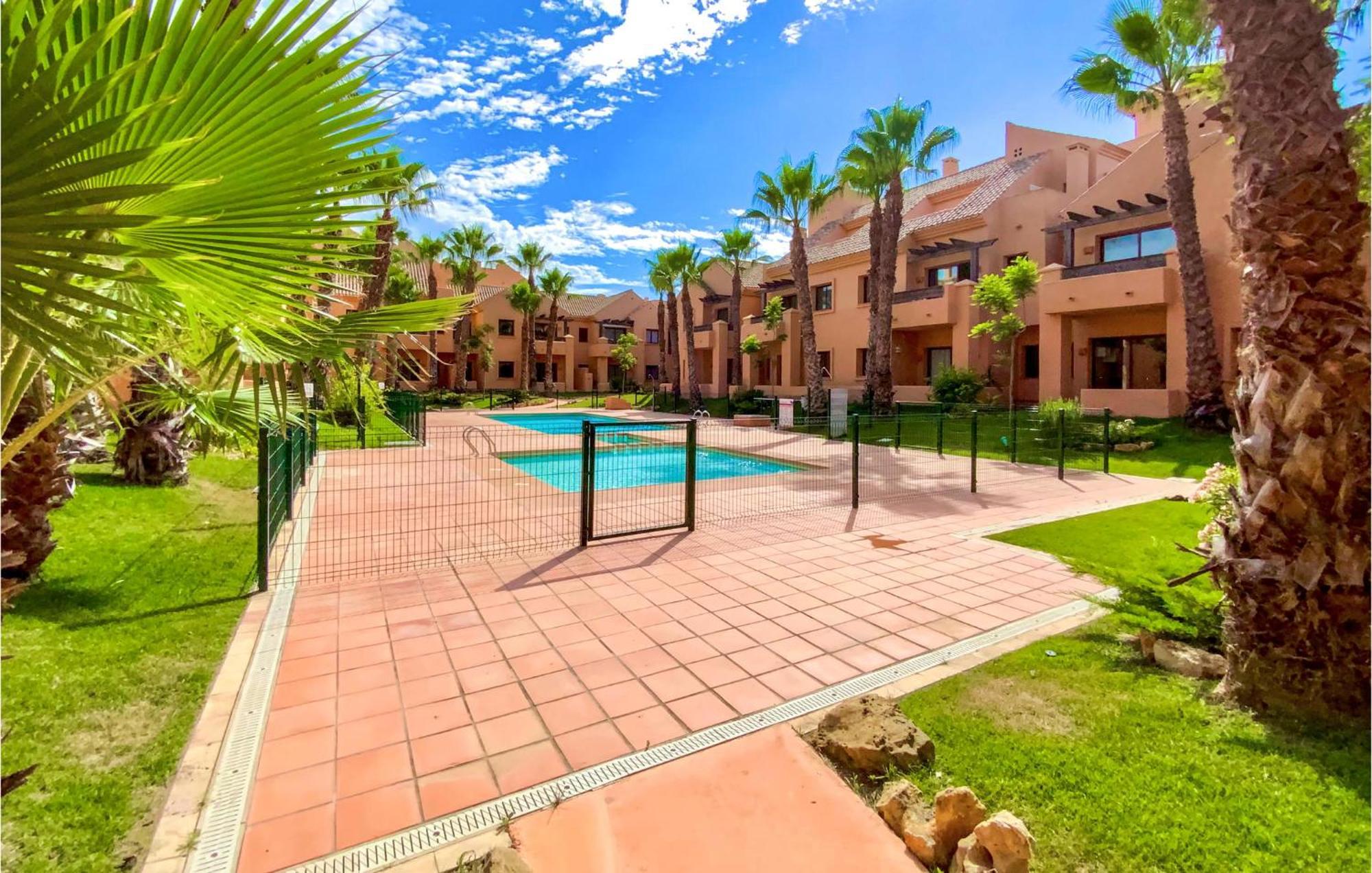 Lovely Apartment In Los Alcazares With Kitchen Luaran gambar