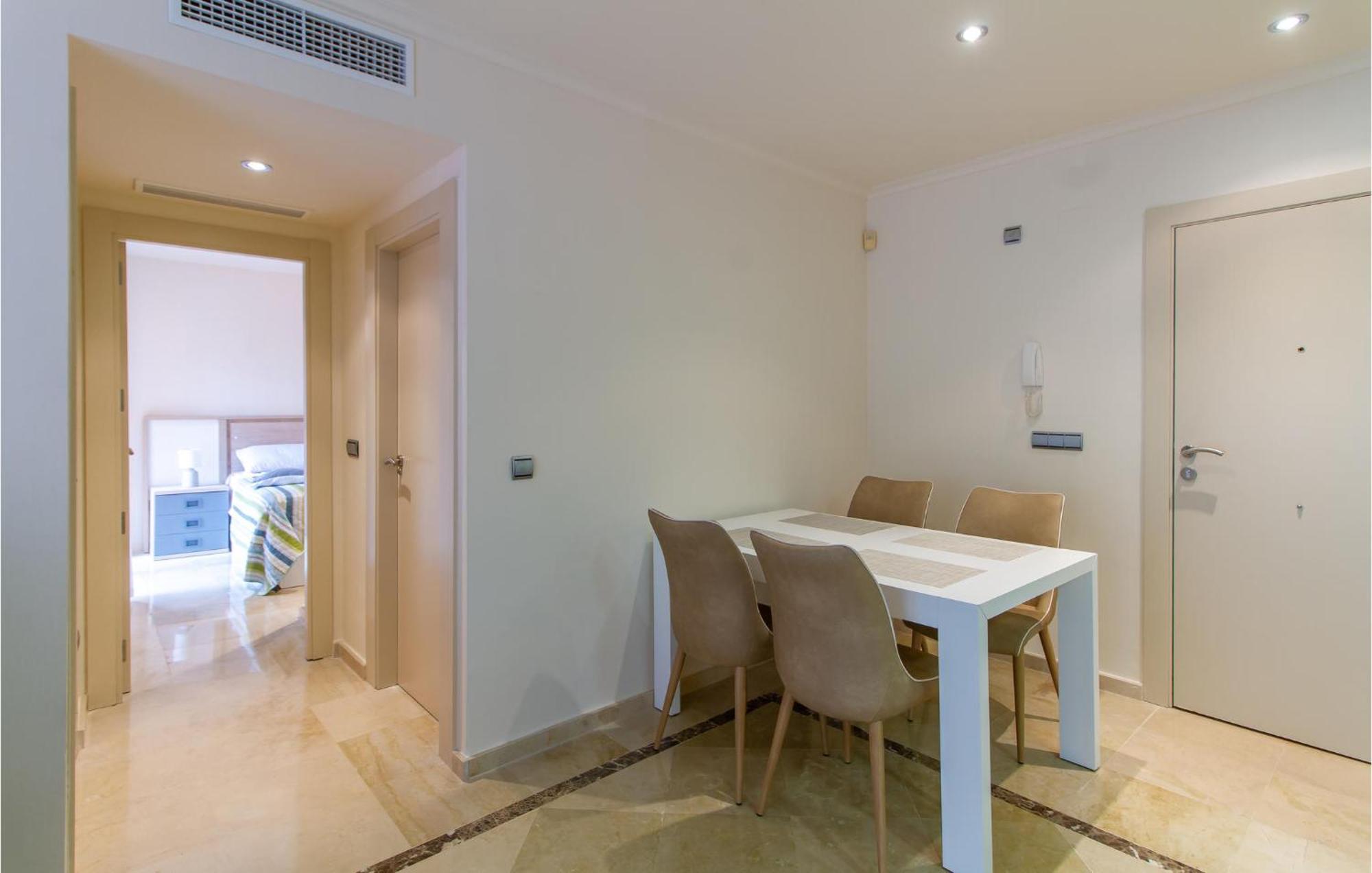 Lovely Apartment In Los Alcazares With Kitchen Luaran gambar