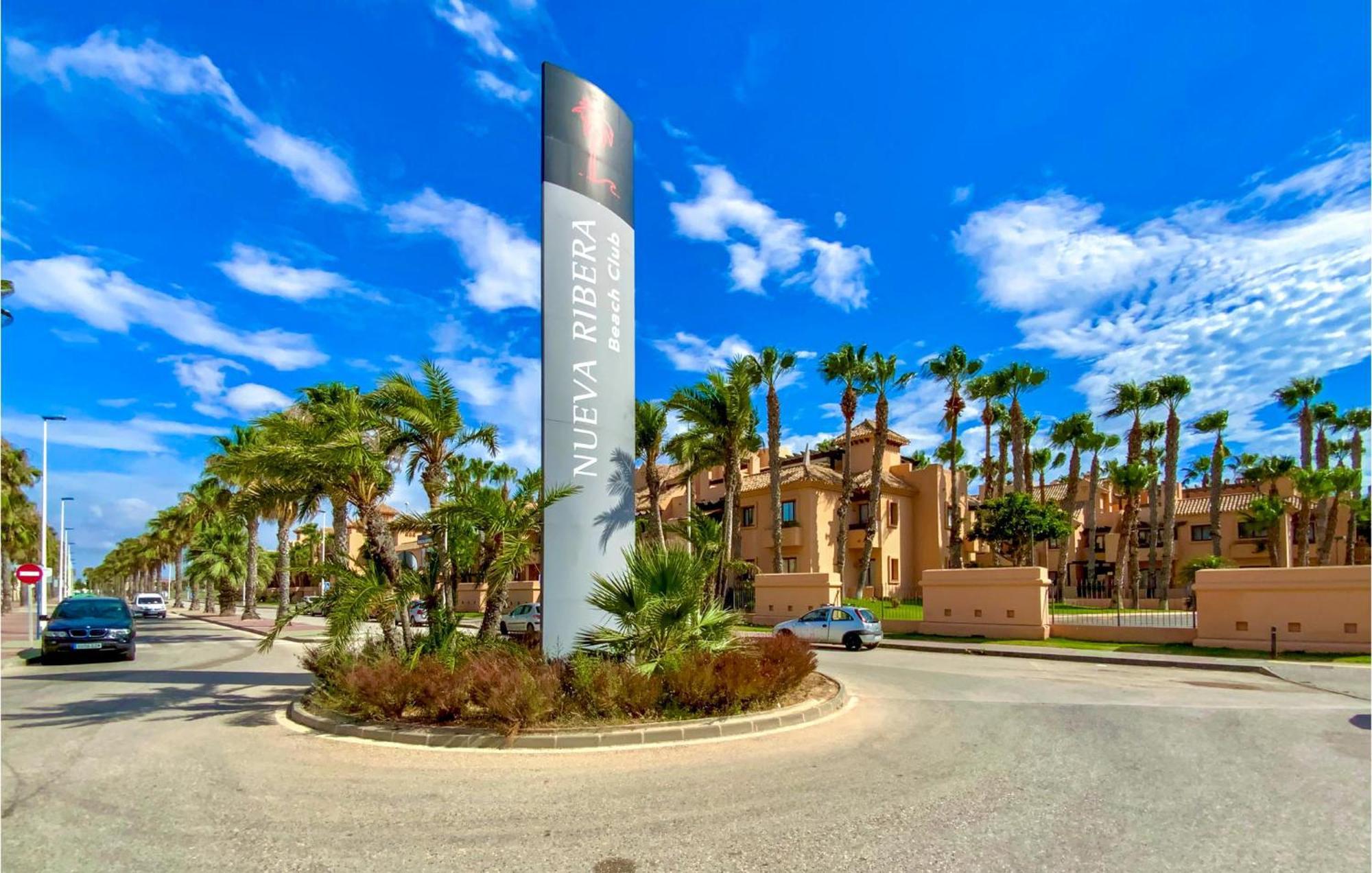 Lovely Apartment In Los Alcazares With Kitchen Luaran gambar