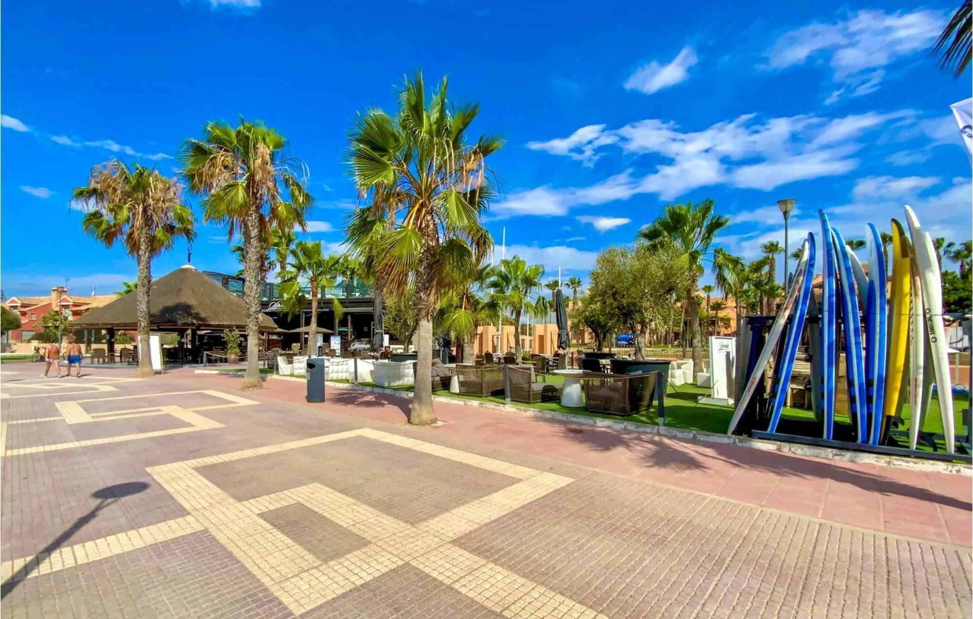Lovely Apartment In Los Alcazares With Kitchen Luaran gambar