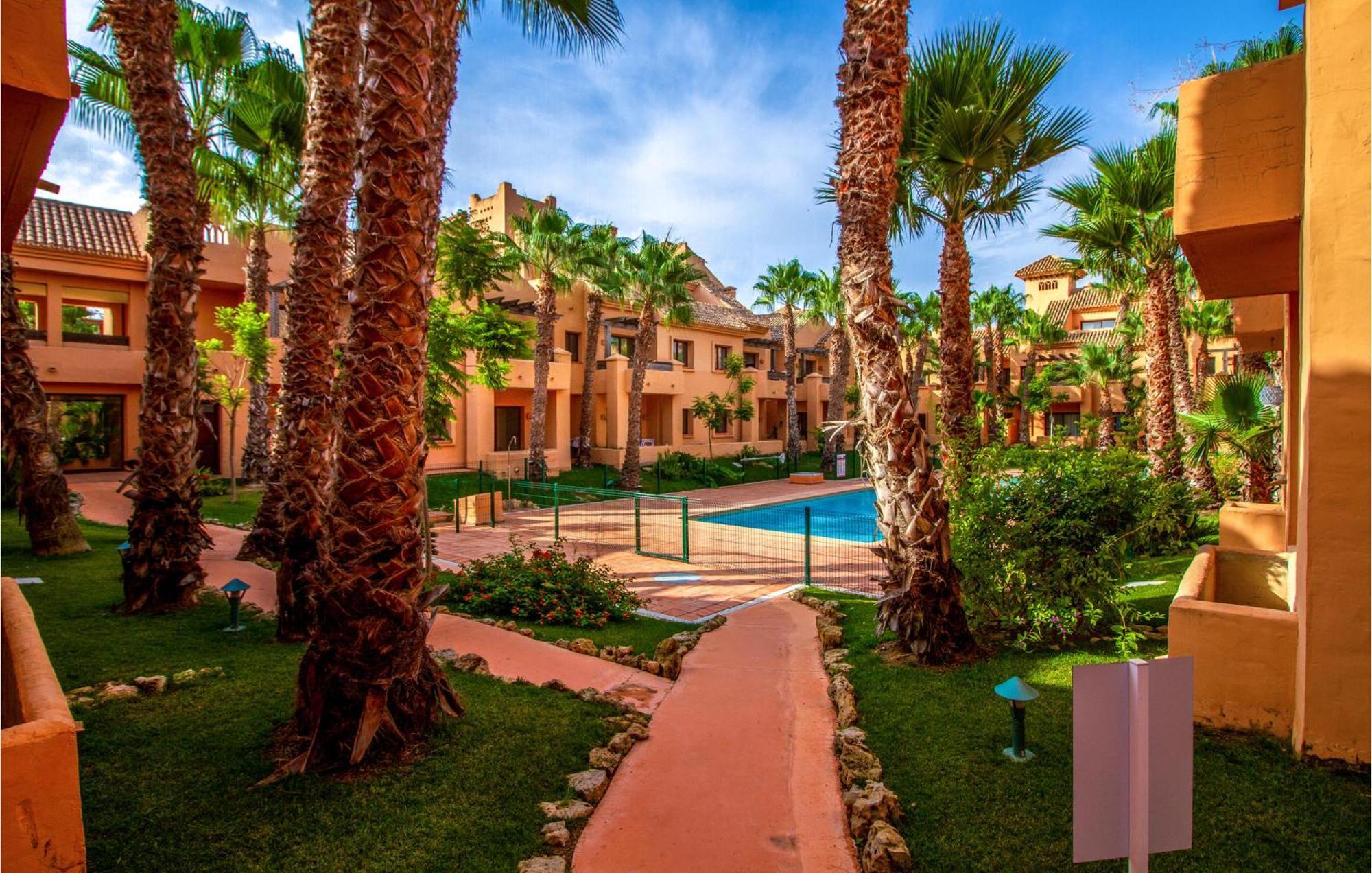 Lovely Apartment In Los Alcazares With Kitchen Luaran gambar
